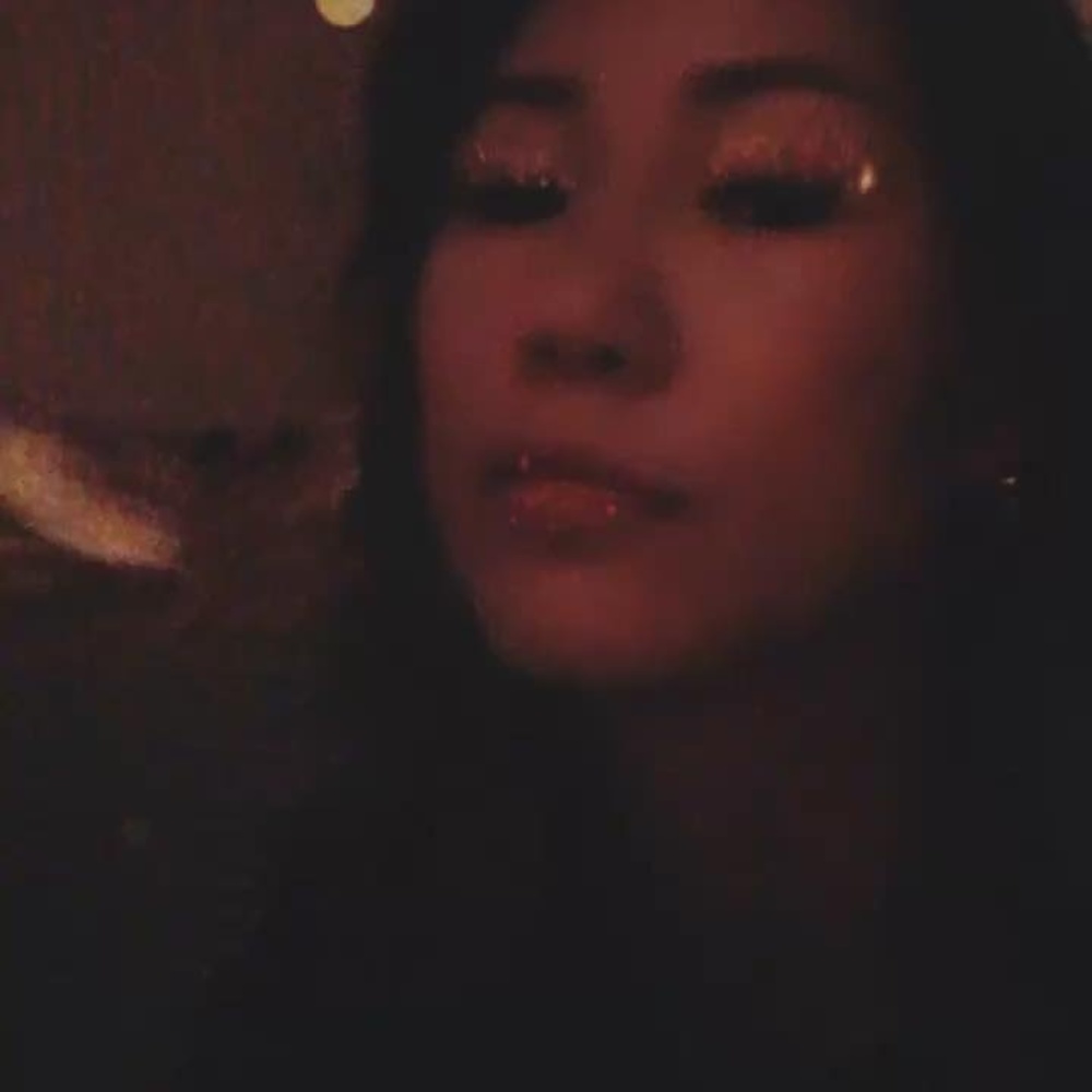 Meet your Posher, Ahra